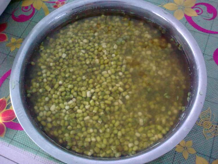 自制绿豆糕步骤1