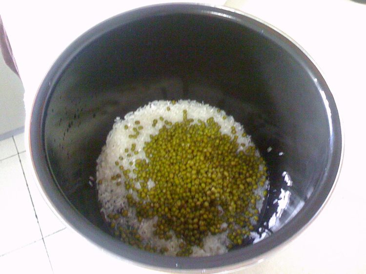 雪耳绿豆粥步骤4