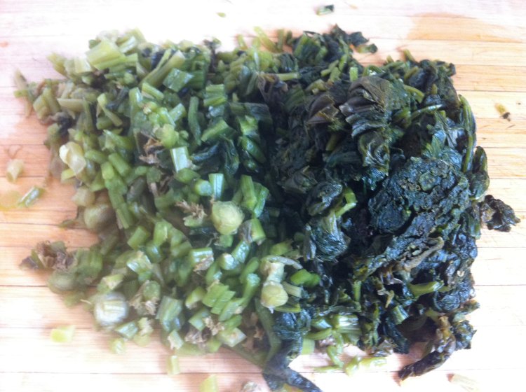 雪里蕻豆芽炒肉步骤2