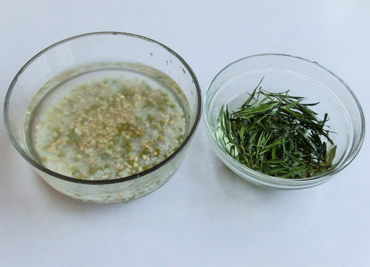 竹叶荞麦粥步骤2