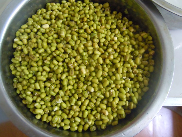 绿豆馅料步骤1