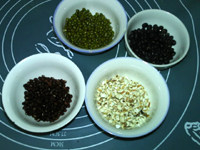 薏米三豆浆步骤1