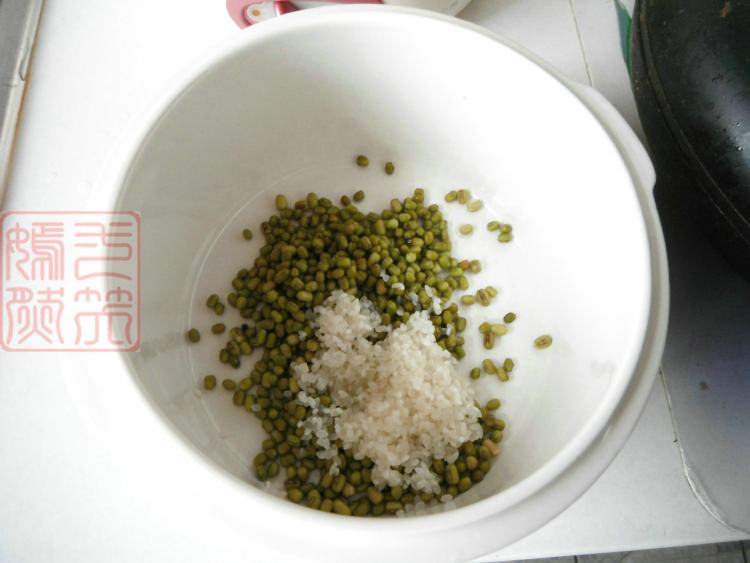 银耳绿豆粥步骤4