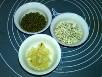 百合薏米绿豆浆步骤1