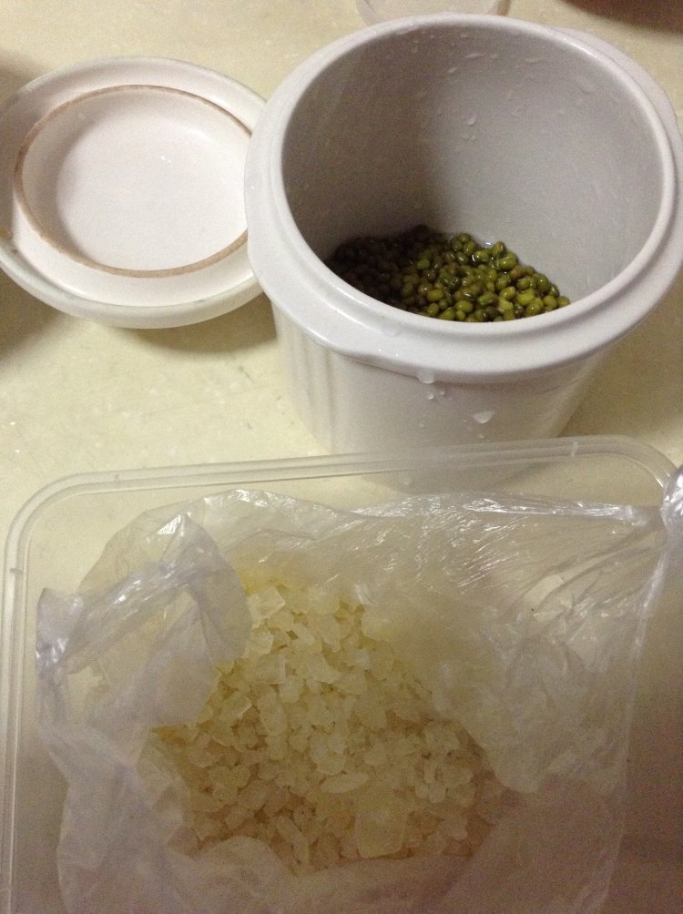 绿豆薏仁粥步骤5