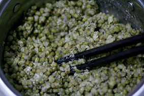 芝麻绿豆糕步骤2