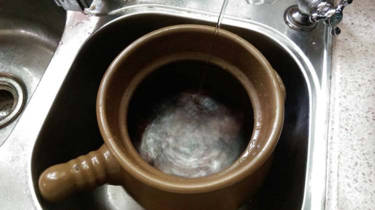 鸡骨草茯苓猪横利养肝步骤3