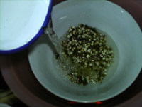 薏米绿豆百合粥步骤5