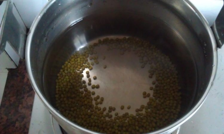 绿豆薏米糖水步骤3