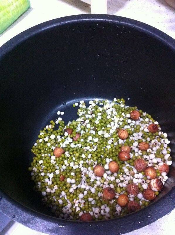 双宝绿豆汤步骤3