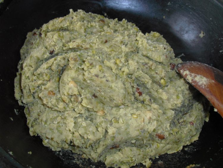 绿豆沙球步骤7