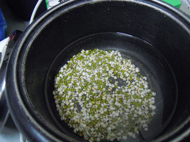 绿豆薏米冬瓜甜汤步骤4