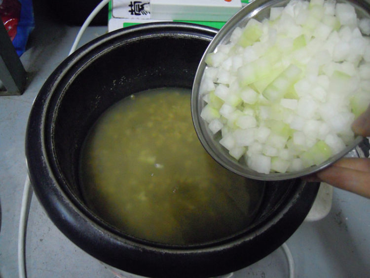 绿豆薏米冬瓜甜汤步骤5