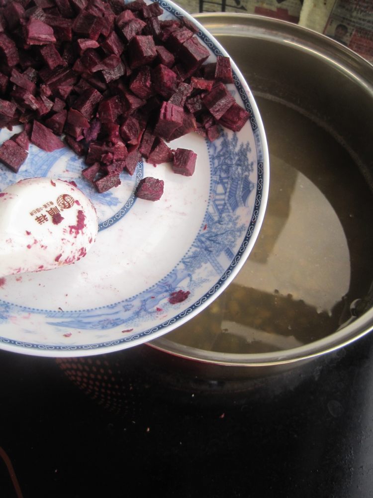 紫薯绿豆汤步骤3