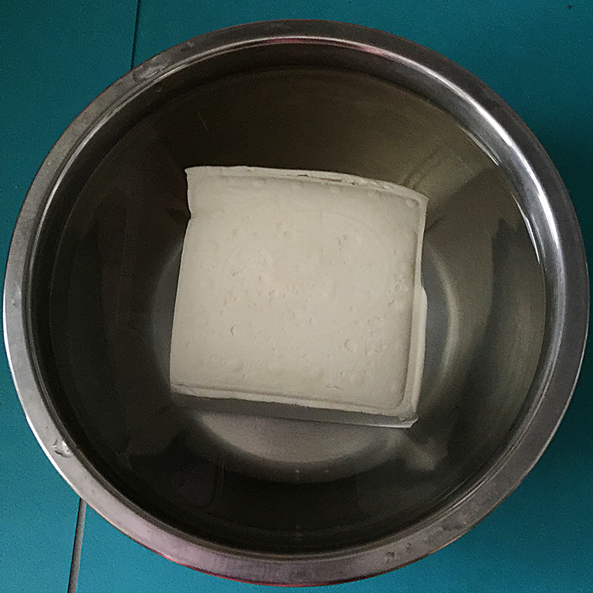 #润秋燥#苦瓜酿虾仁豆步骤1