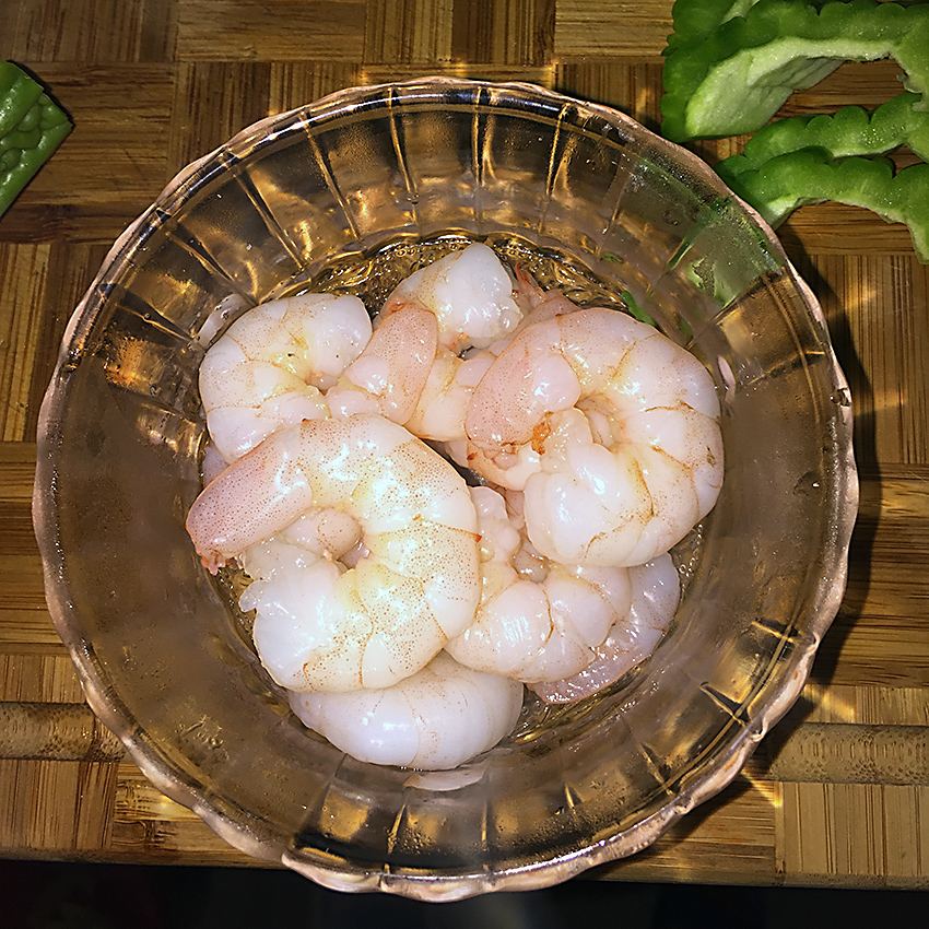 #润秋燥#苦瓜酿虾仁豆步骤3