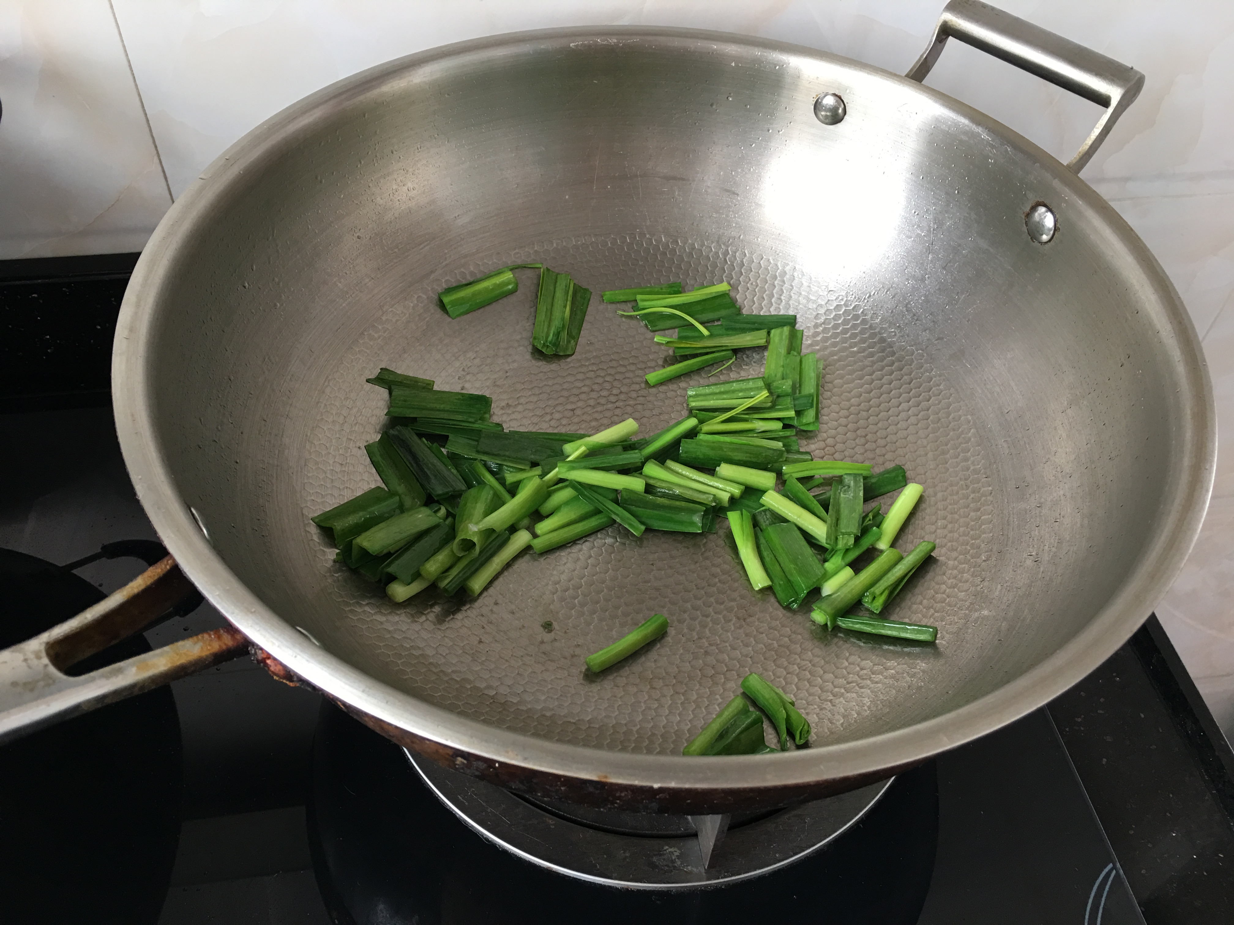蒜苗豆腐步骤3