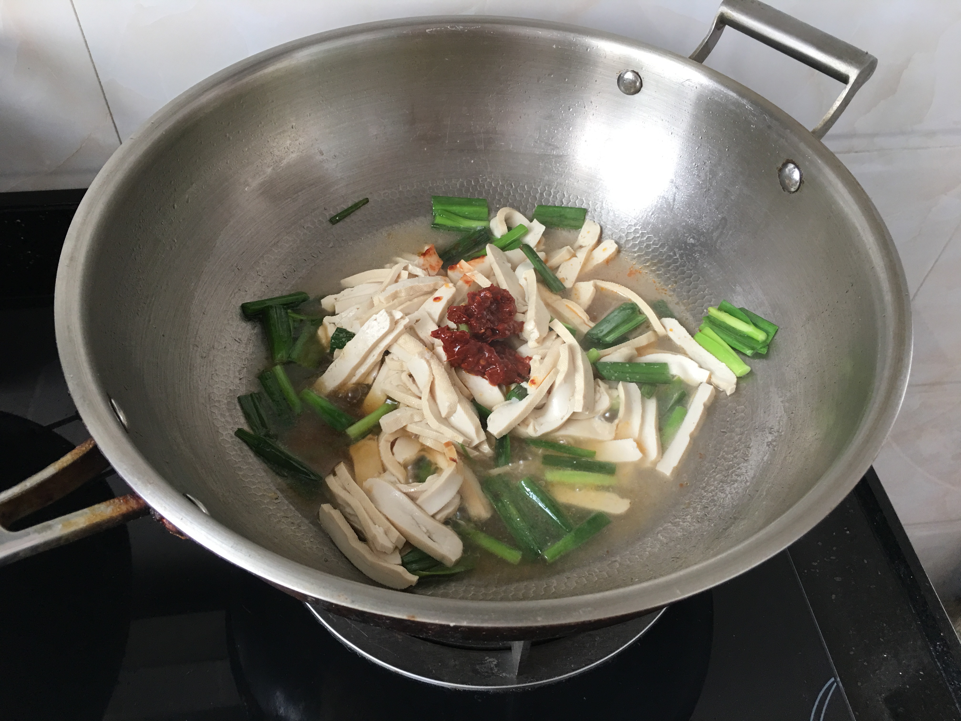 蒜苗豆腐步骤5
