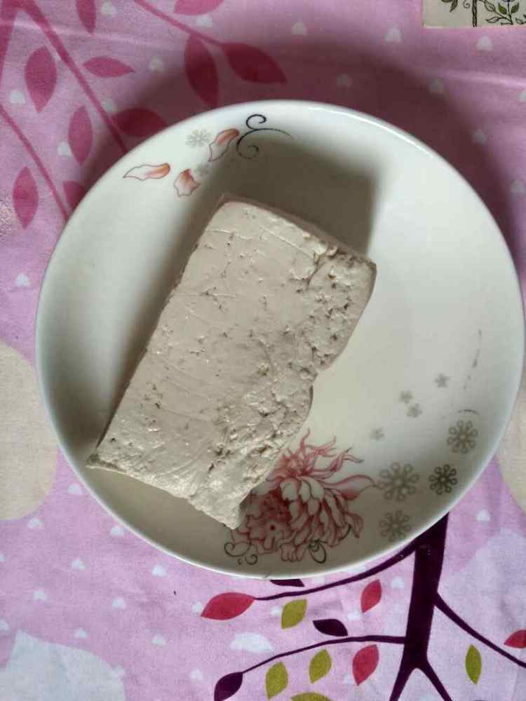 豆瓣酱炒豆腐步骤1