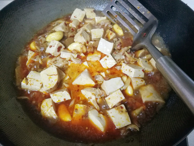 蚬子干烧豆腐步骤12