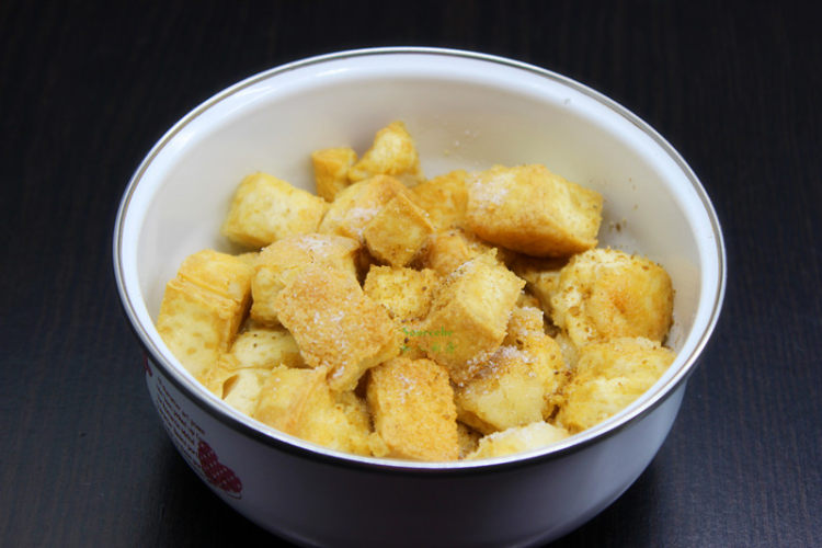 椒盐豆腐步骤5