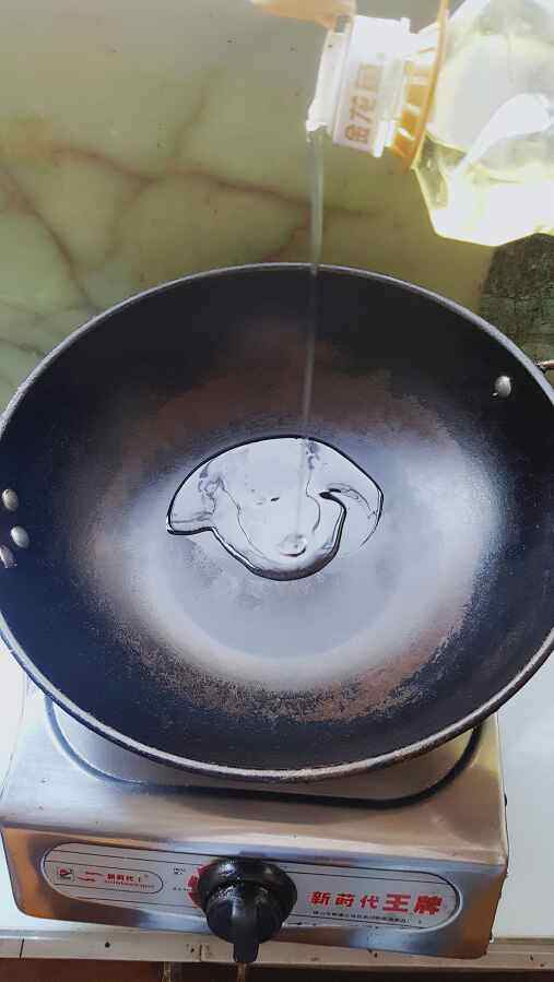 螃蟹炖豆腐步骤3