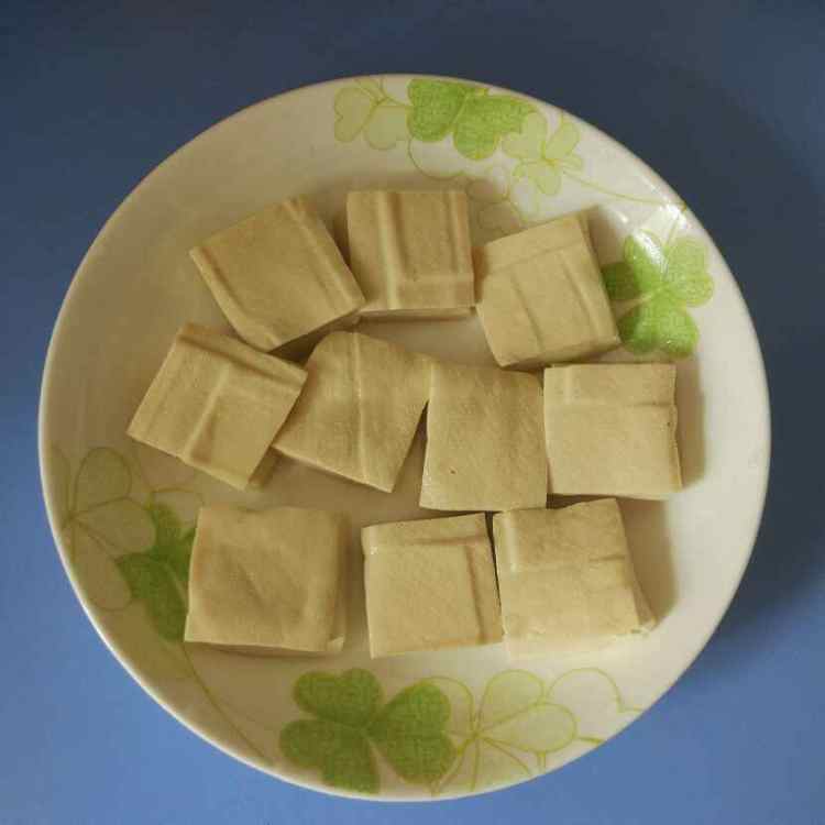 茴香豆腐汤步骤1