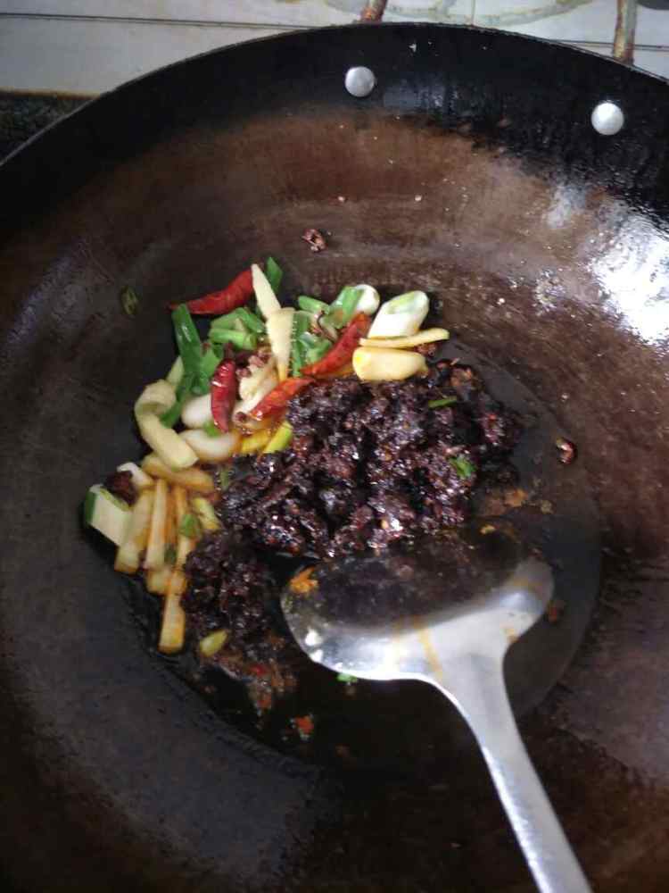 麻辣香水鱼头步骤5