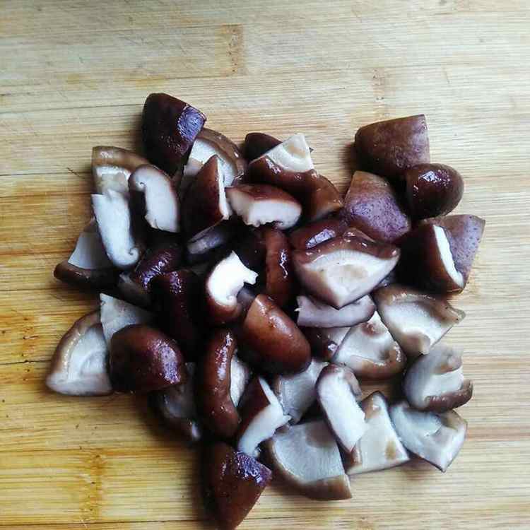香菇炖豆腐步骤4