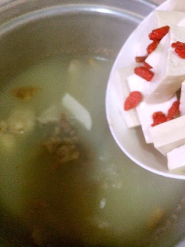 乌鱼豆腐汤步骤5