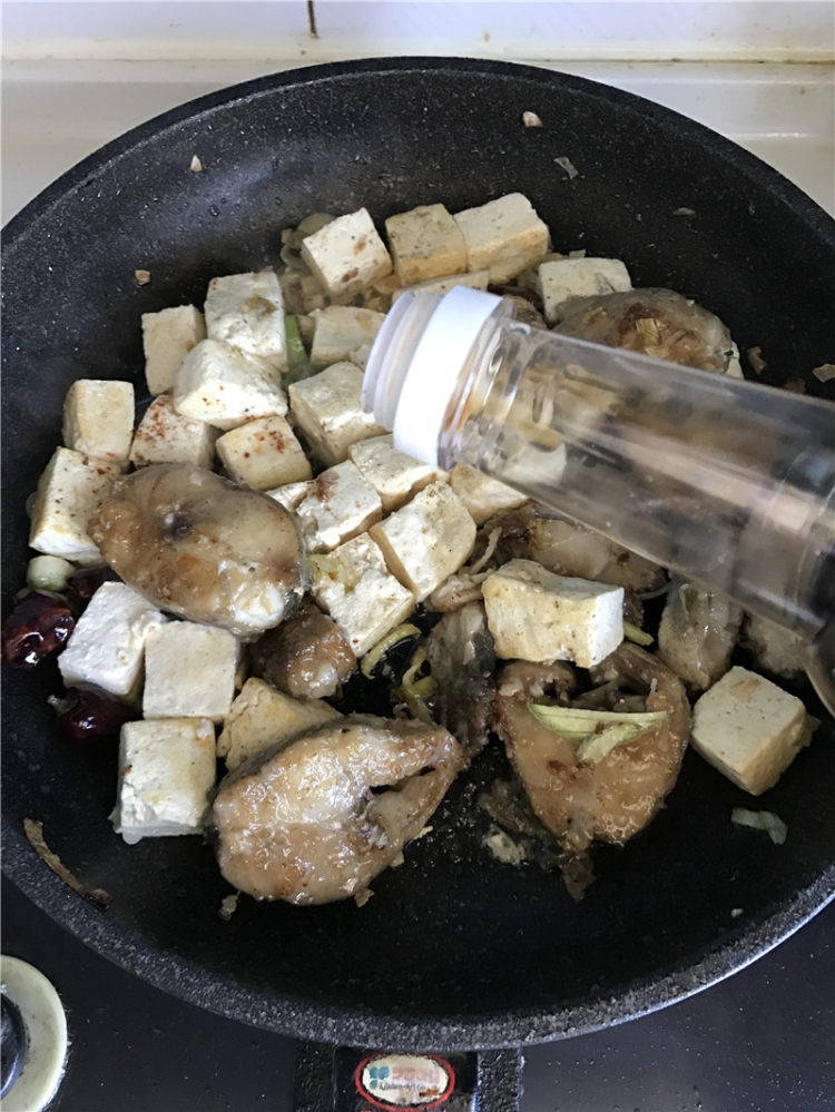 鳕鱼炖豆腐步骤7