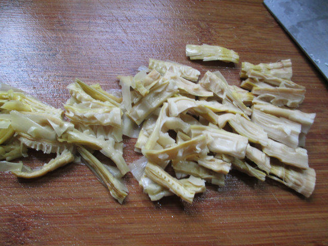 羊尾笋小白菜煮豆腐步骤3