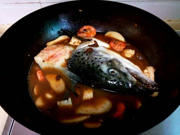 酱炖鱼头豆腐步骤11