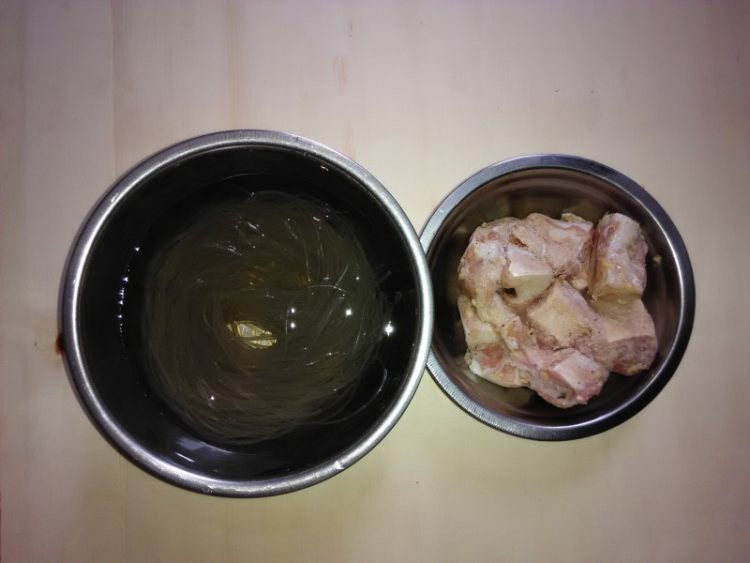 豆腐粉丝鱼腩煲步骤2