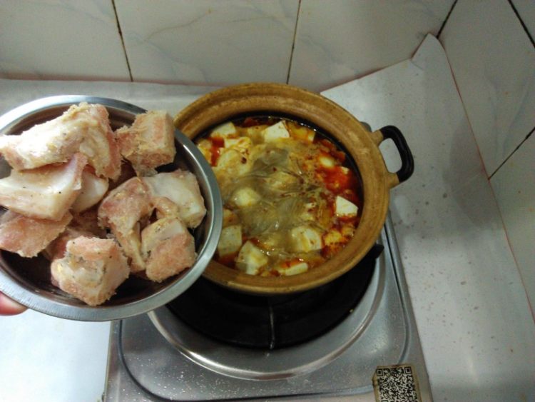 豆腐粉丝鱼腩煲步骤9