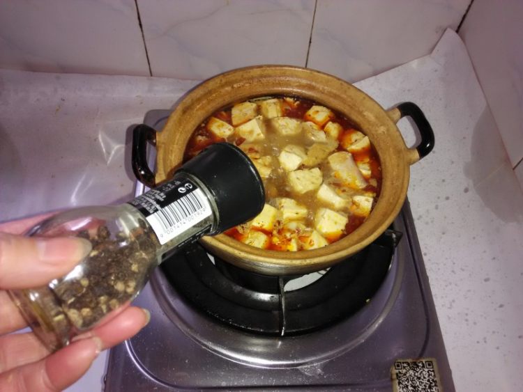 豆腐粉丝鱼腩煲步骤12