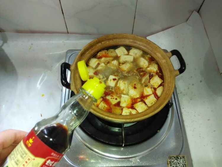豆腐粉丝鱼腩煲步骤11