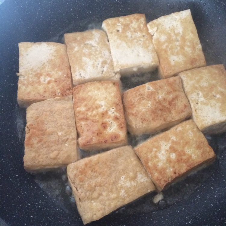 自制卤豆腐步骤3