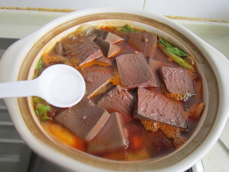 鸭血豆腐煲#本味家乡步骤10