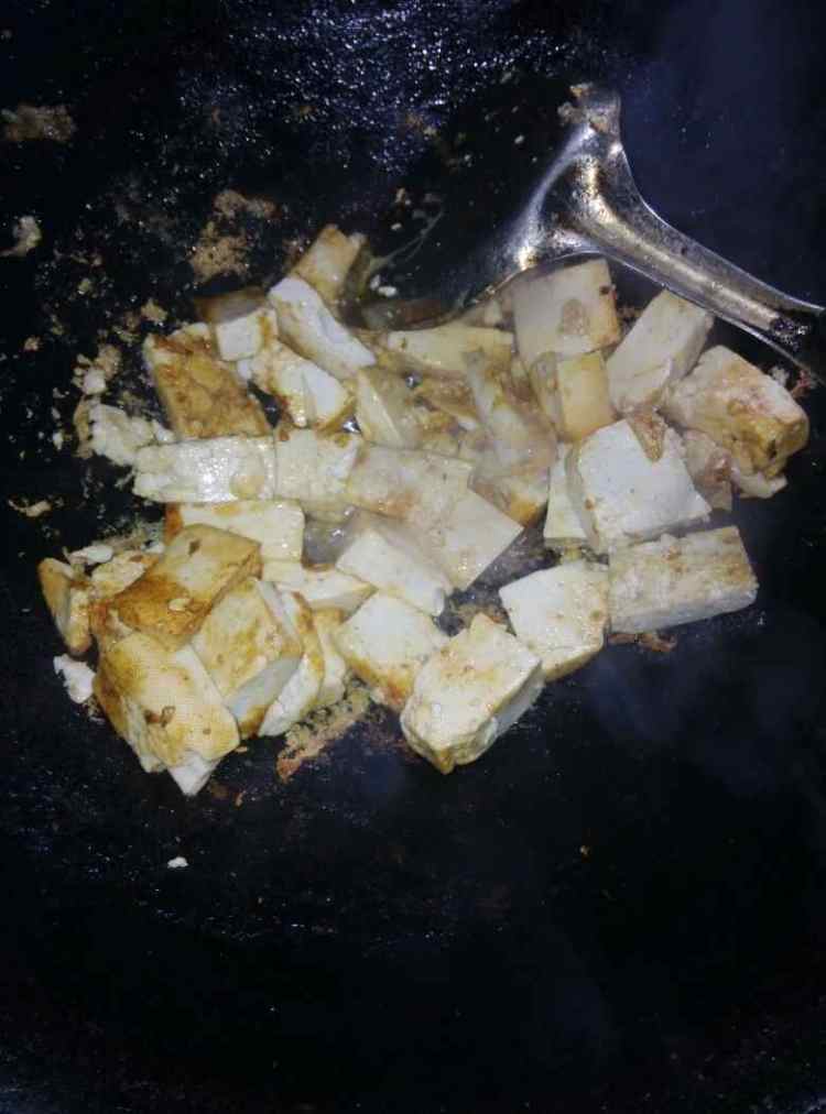 韭菜炒豆腐步骤4
