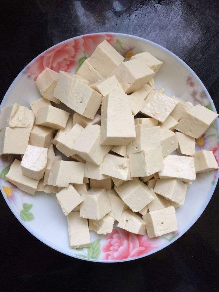 酱炒豆腐步骤2