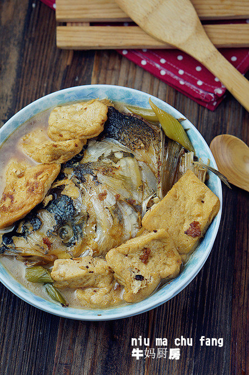 鱼头炖豆腐步骤7