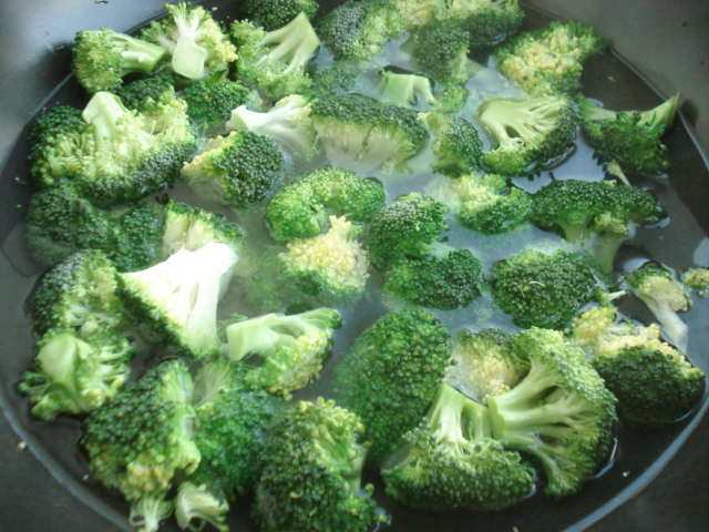 西蓝花烧豆腐步骤1