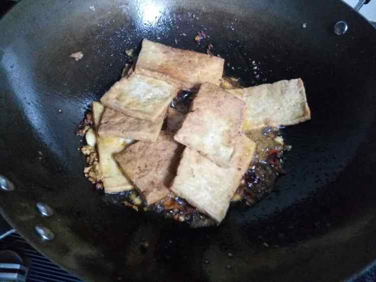 麻辣孜然豆腐步骤7