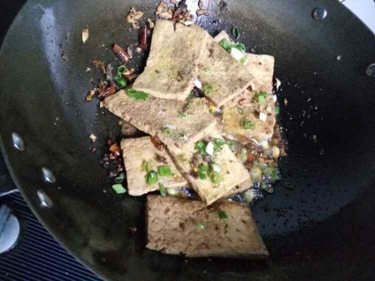 麻辣孜然豆腐步骤8