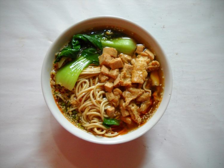 麻辣鸡蛋豆腐小面步骤13