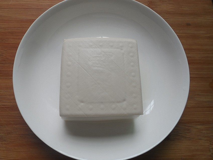 香辣煎豆腐步骤1
