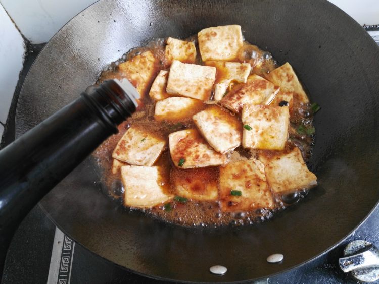豆豉辣酱烧豆腐步骤9