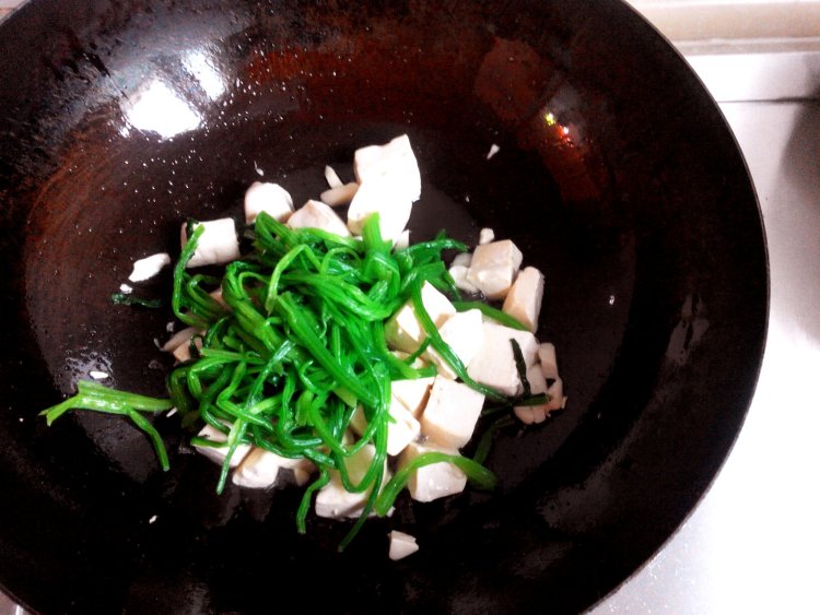 翠椒豆腐#新鲜从这里步骤4