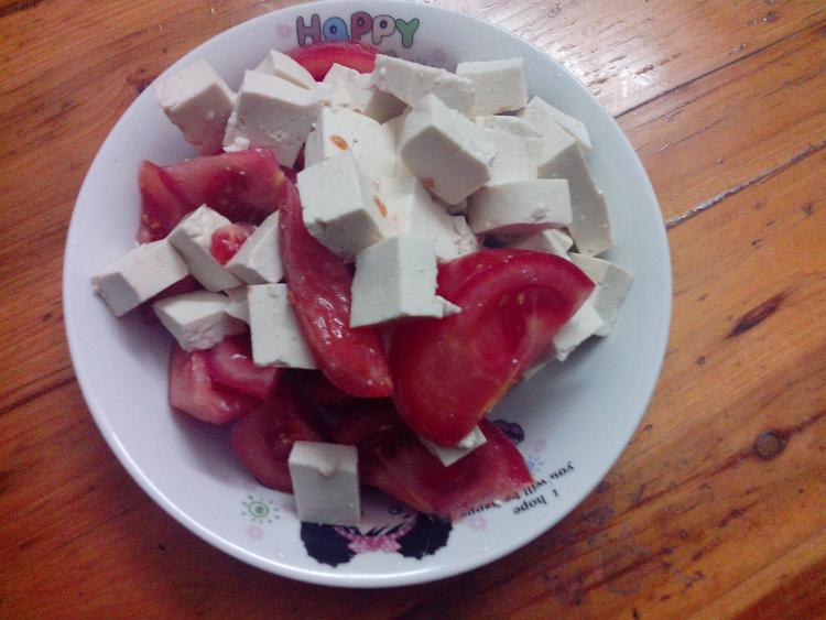 番茄烧豆腐步骤1